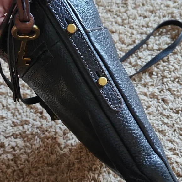 Fossil black and brown pebbled leather crossed bag - Picture 8 of 14